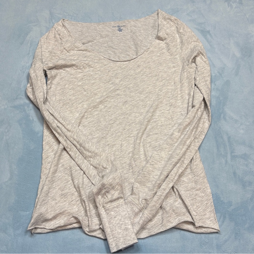Brandy Melville Light Gray Long Sleeve.